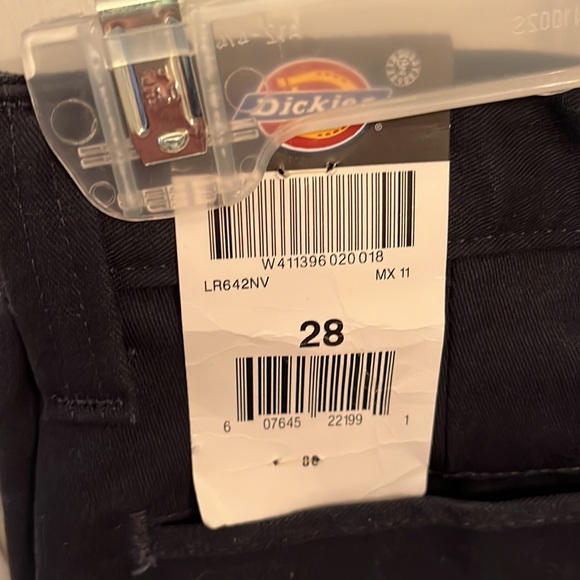 NWT Dickies navy shorts size 28 - Picture 3 of 4